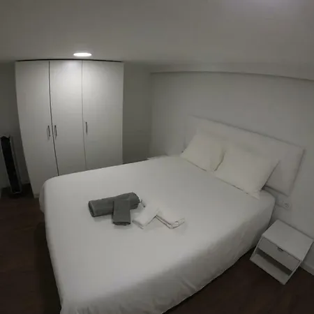 Cozy Well Located In Tenerife 1 Homestay szállás Santa Cruz de Tenerife