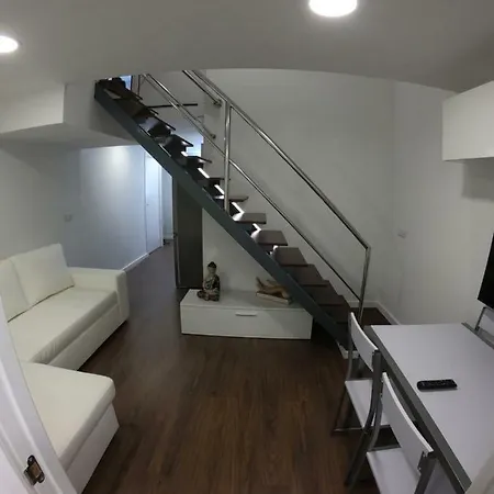 Cozy Well Located In Tenerife 1 Homestay szállás *