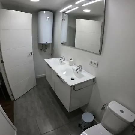 Cozy Well Located In Tenerife 1 *